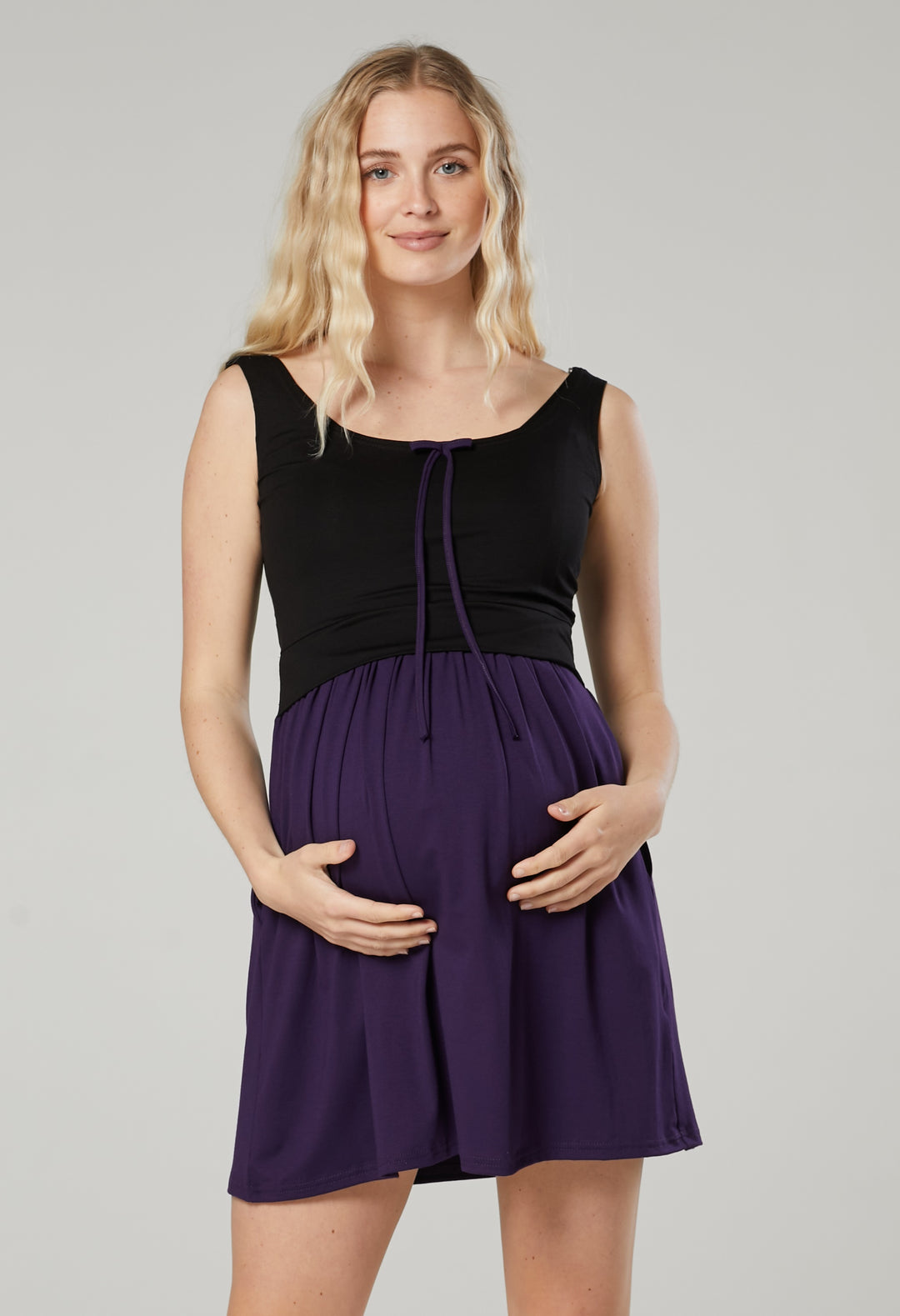 Sukienka ciążowa z funkcją karmienia